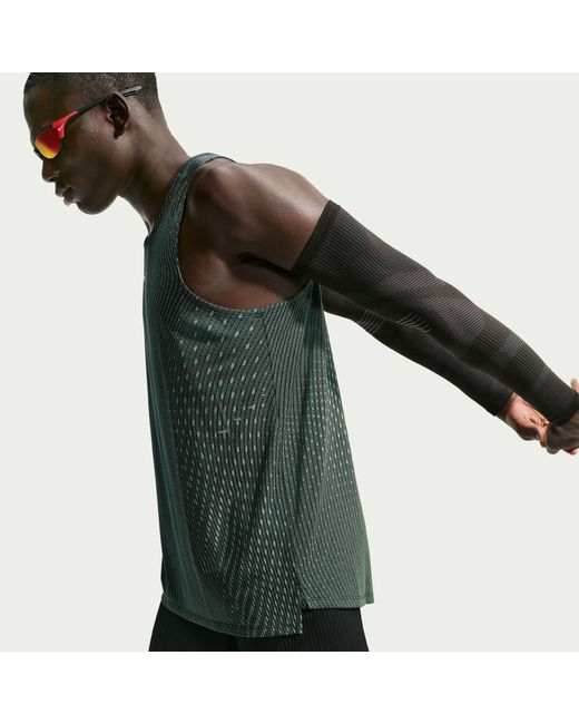 Nike Green Stride Tank Sn64 for men