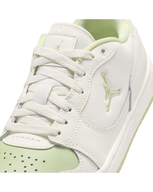 Nike White Low-Top Trainers