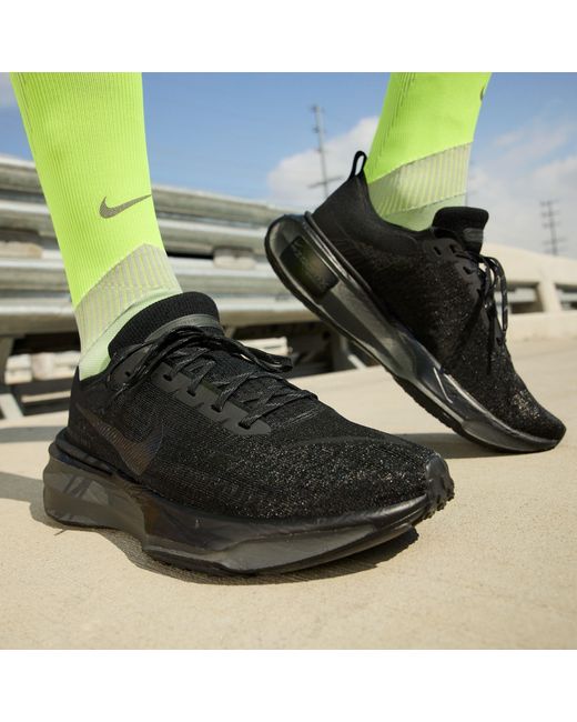 Nike Black Invincible 3 Road Running Shoes for men