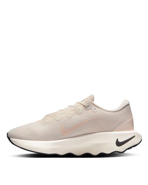 Nike Pink Motiva Gore-Tex Weatherized Road Running Shoes Training