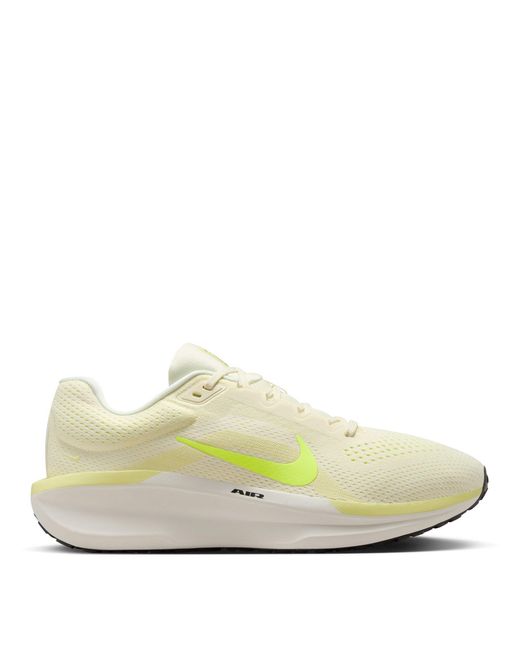 Nike Green Winflo 11 Road Running Shoes for men