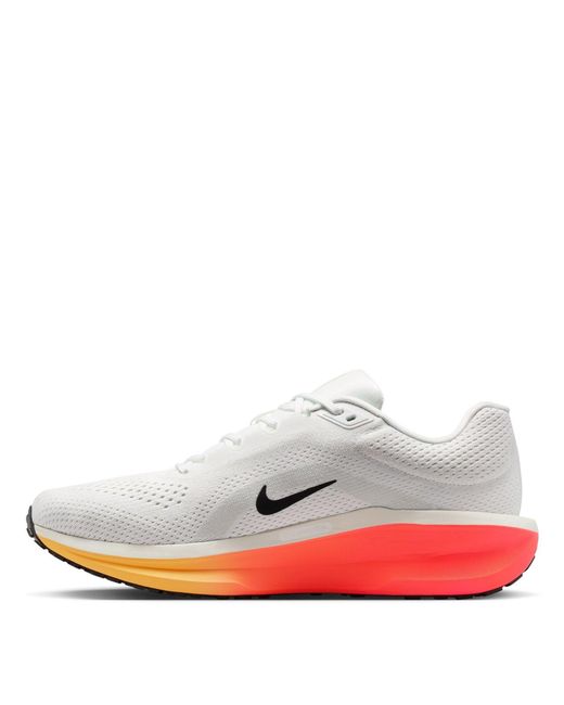 Nike White Winflo 11 Road Running Shoes for men