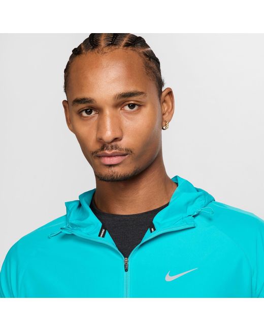 Nike Blue Miler Repel Running Jacket for men