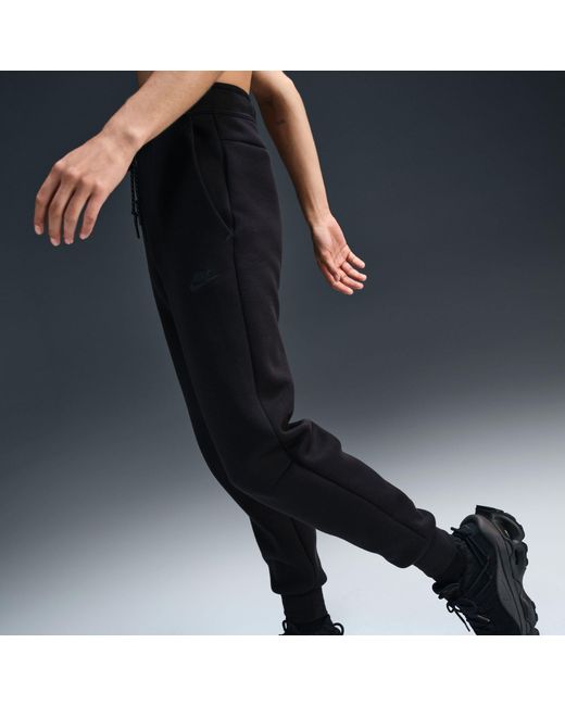 Nike Black Sportswear Tech Fleece Mid-Rise Jogger Pants