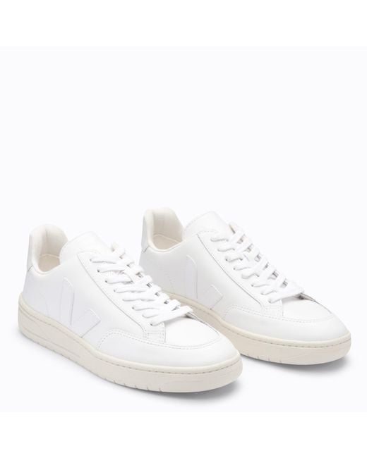 Veja White V-12 for men