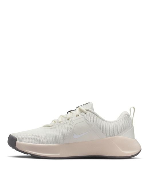 Nike White Mc Trainer 3 Workout Shoes