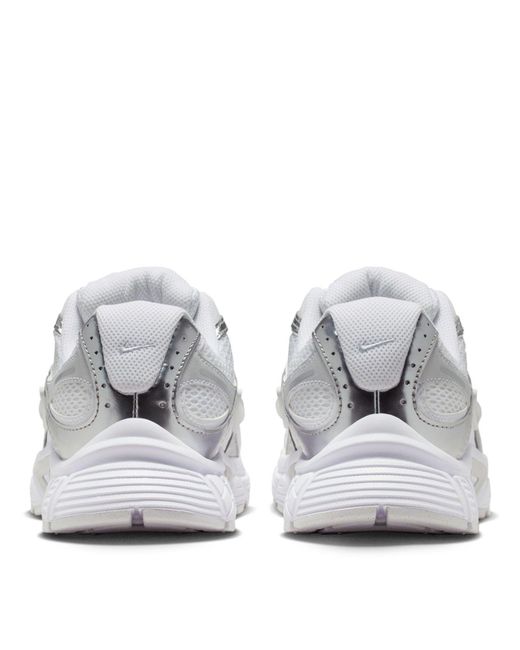 Nike White V5 Runner
