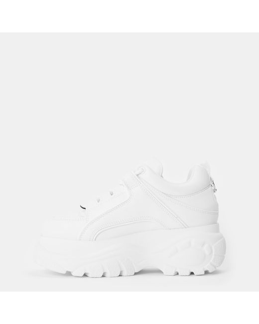 Buffalo White Advantage Shoes