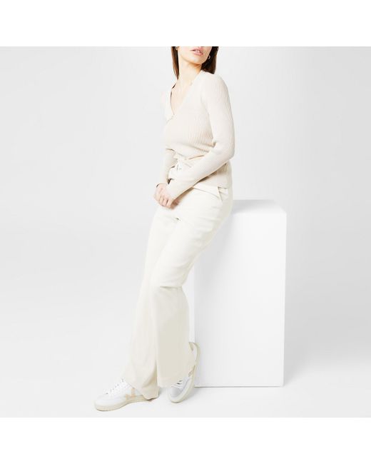 Veja White V-12 Trainers