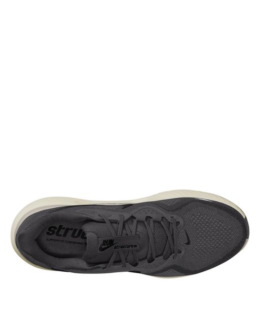 Nike Black Structure 26 Trainers for men
