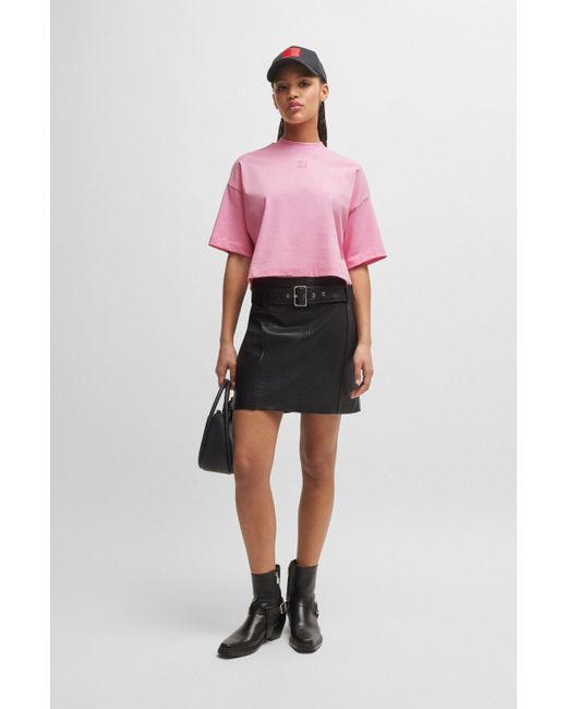 HUGO Pink Relaxed-Fit T-Shirt aus Baumwolle in Cropped-Länge mit Stack-Logo