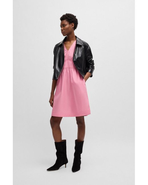 Boss Pink Kleid Aus Baumwoll-Popeline Mit V-Ausschnitt Und Geraffter Taille