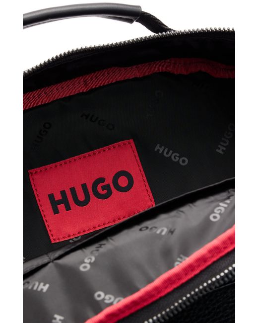 BOSS by HUGO BOSS Rucksack aus Kunstleder mit StackLogo und polierten MetallDetails in Schwarz