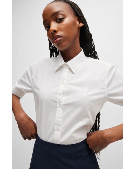 HUGO White Regular-Fit Bluse aus Stretch-Baumwolle mit Stack-Logo
