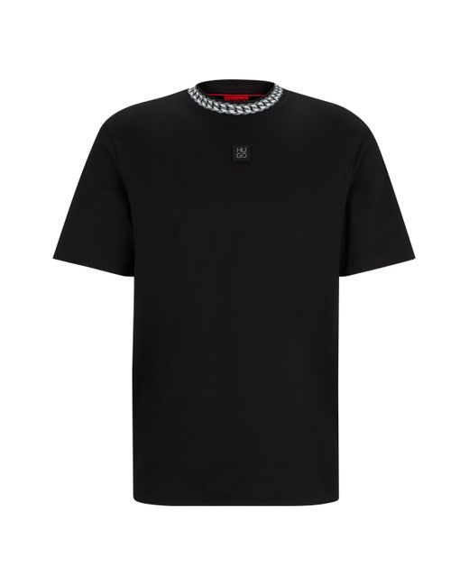 HUGO T-Shirt aus Interlock-Baumwolle mit Ketten-Print am Ausschnitt in Black für Herren