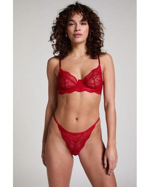 Hunkemöller String Isabelle in het Red