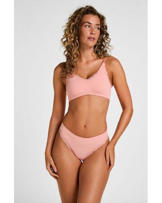 Hunkemöller String Lola in het Pink