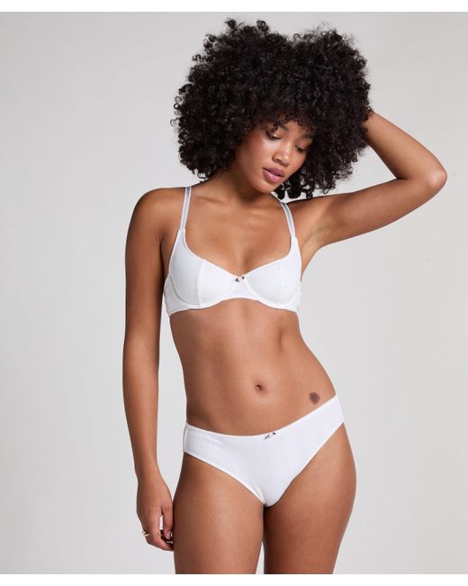 Sujetador de aros no preformado Pointelle Hunkemöller de color White