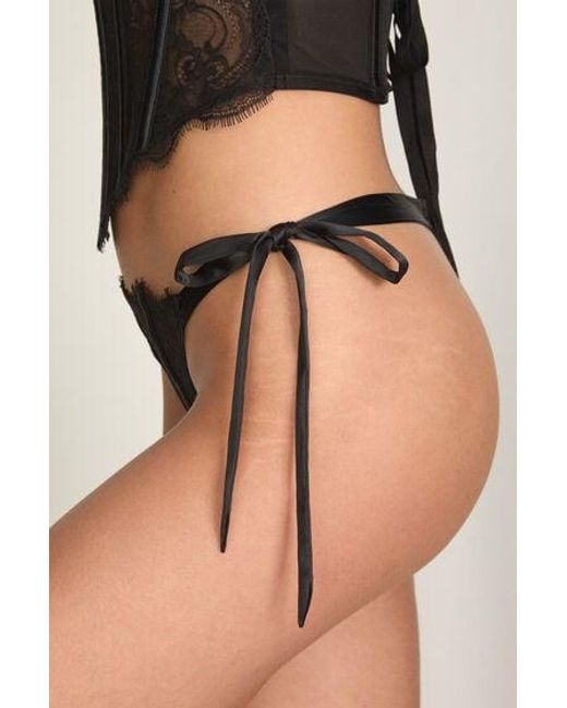 Hunkemöller Black Highleg Thong Sylvia