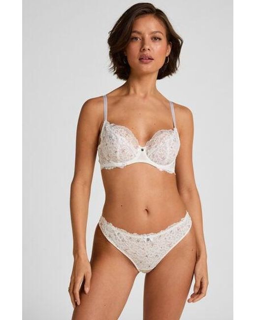 Hunkemöller String Marine in het White