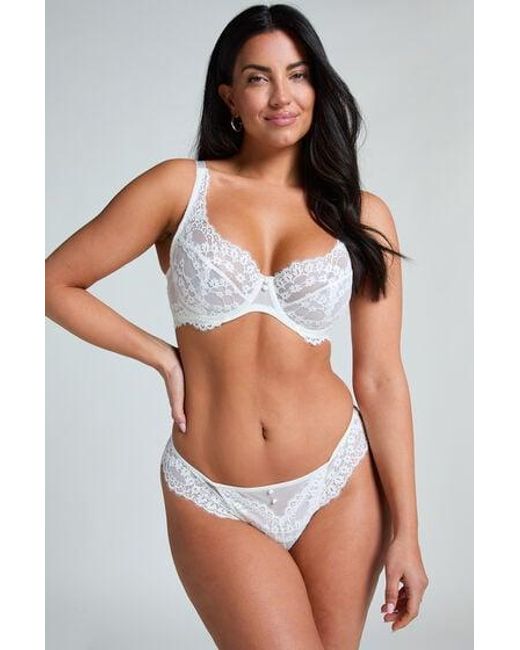 Hunkemöller White Daisy Thong