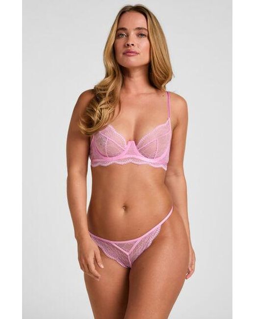 Hunkemöller String Isabelle in het Pink