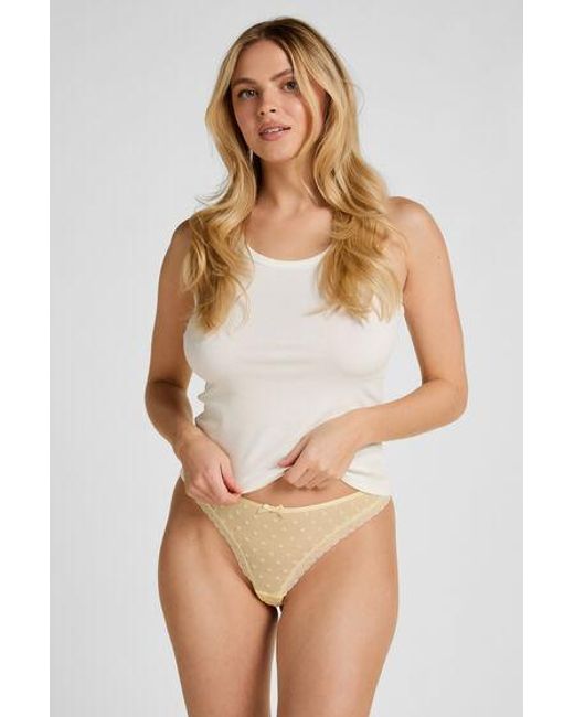 Hunkemöller String Phoebe in het Yellow