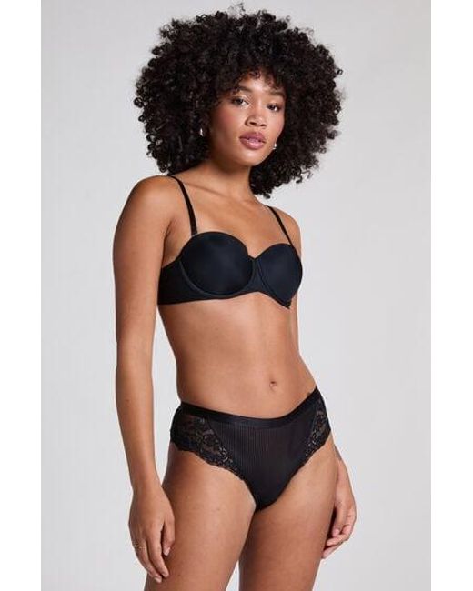Hunkemöller Black Kaiden Brazilian