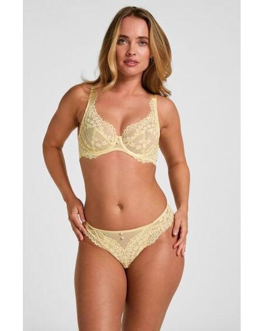Hunkemöller String Daisy in het Brown