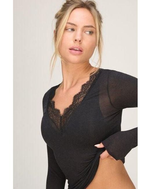 Hunkemöller Black Super Soft Lace V-Neck Shirt With Cashmere