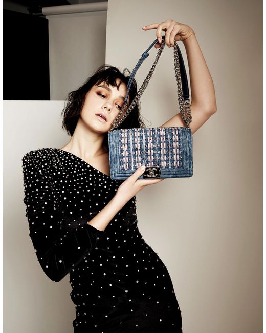 chanel tweed boy bag