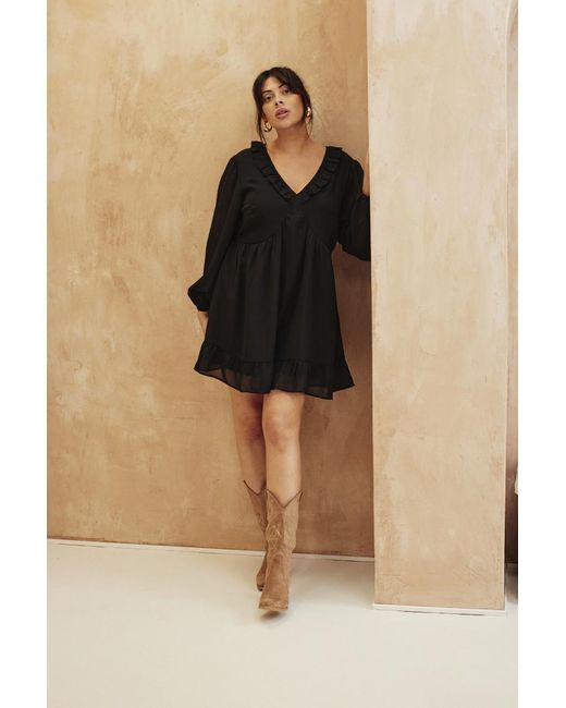 In The Style Black Tiered Frill Detail Smock Dress