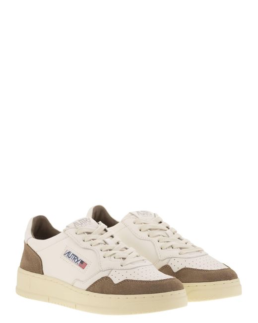 Autry White Medalist Low for men