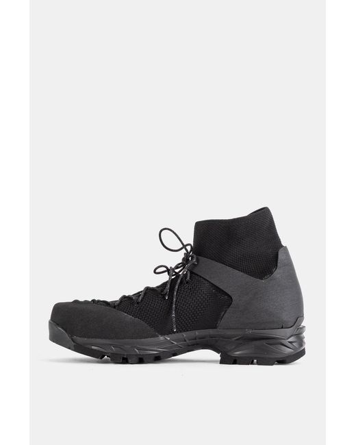 Demon Black Fasson Tech Sneaker for men