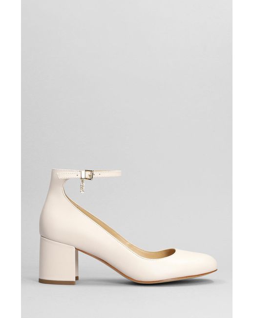 michael kors beige pumps