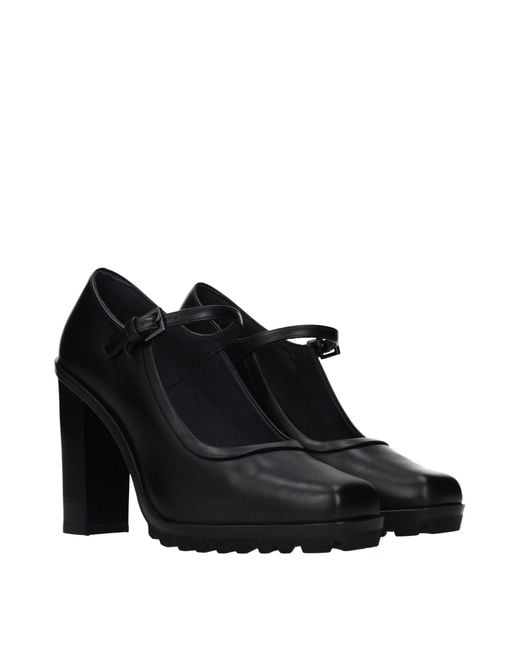 Max Mara Black Leather High Heel Pumps