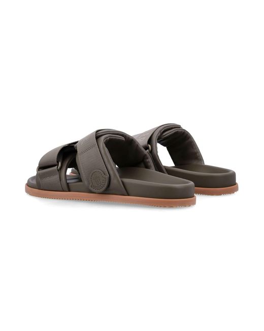 ★【MONCLER】Slide Mon Summer in nappa★レザーサンダル Moncler Slide Mon Summer In Nappa - Black | K109B4L00040M5027999