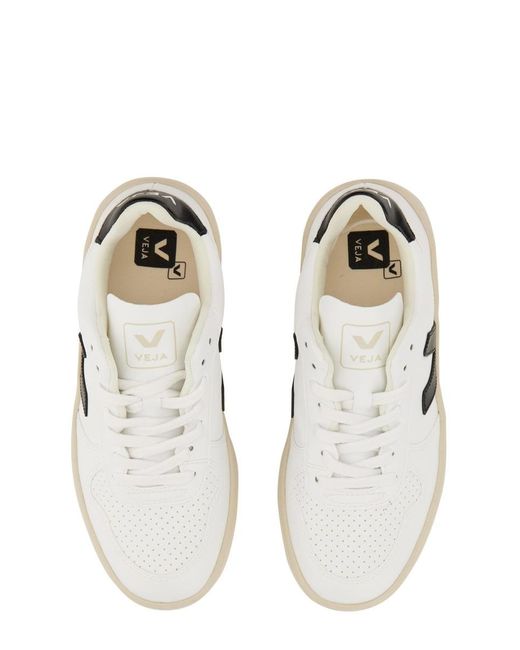 Veja White Sneaker V-10