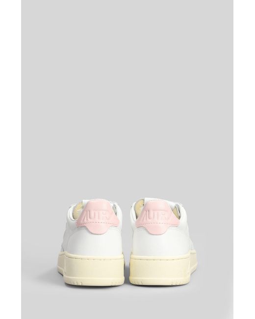 Autry White Medalist Low Sneakers