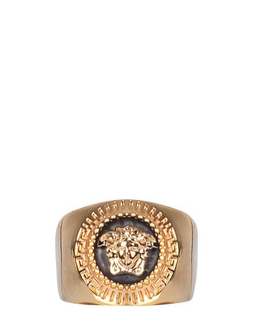 round enamel medusa ring
