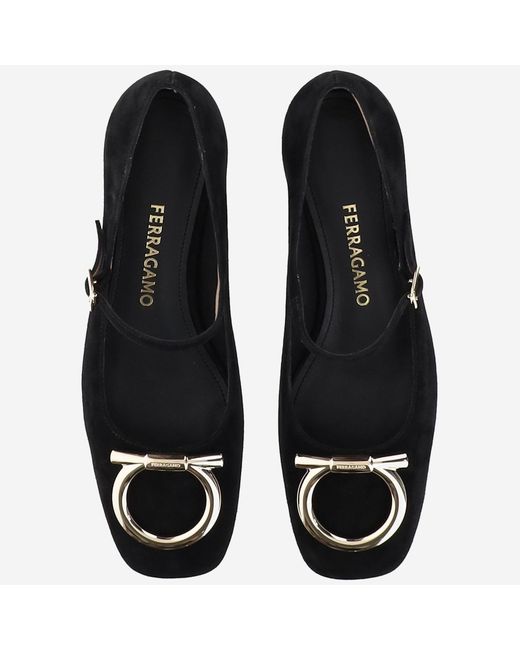 Ferragamo Black Leather Ballerinas