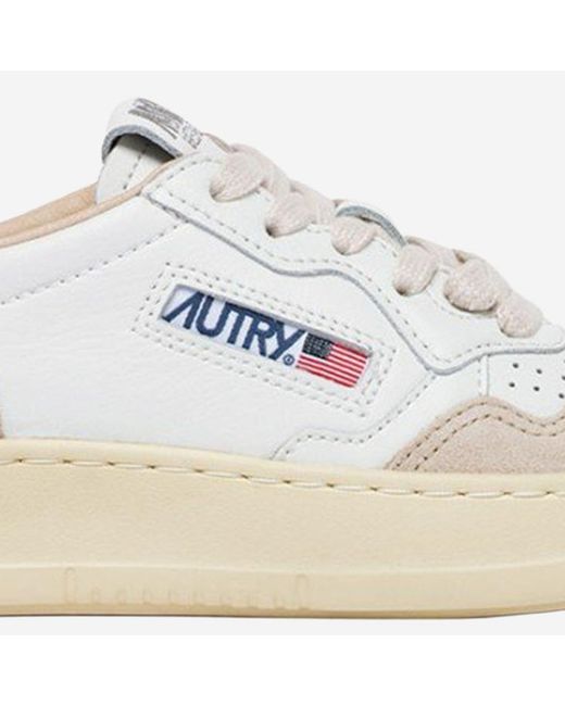 Autry White Sneakers Medalist Low Leather Trainers