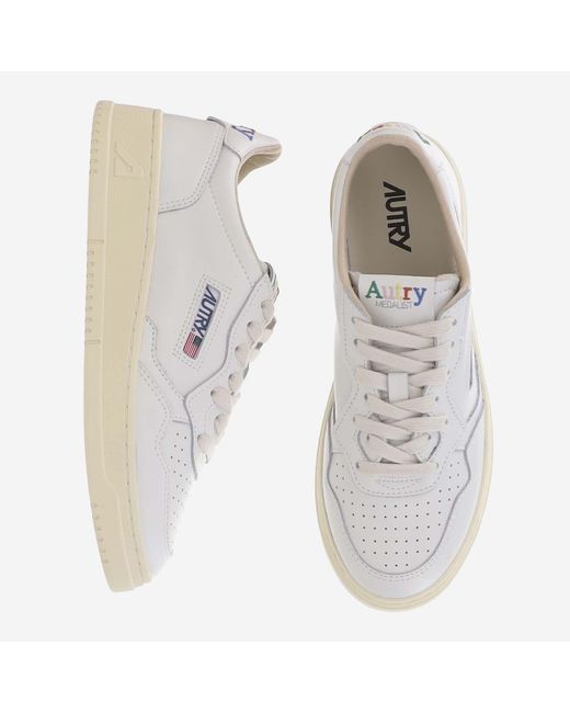 Autry White Leather Sneakers Medalist Low Trainers