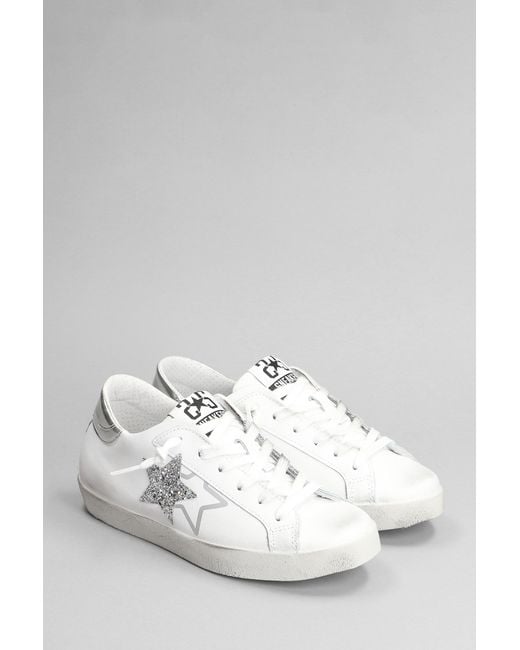 2 Star White One Star Sneakers