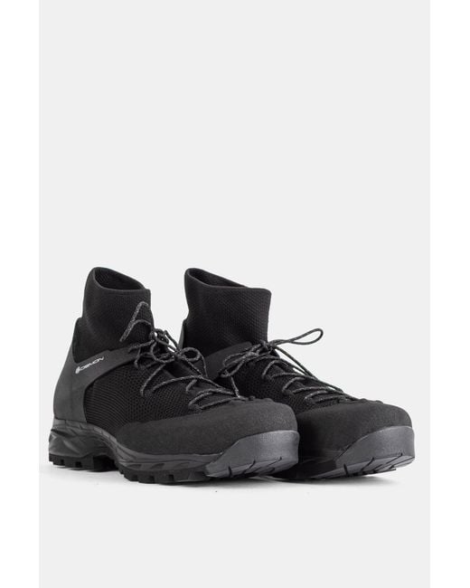 Demon Black Fasson Tech Sneaker for men