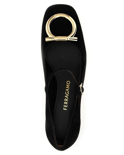 Ferragamo Black Leather Ballerinas