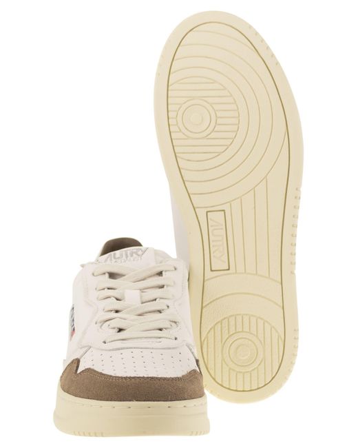 Autry White Medalist Low for men