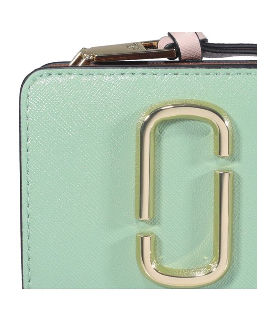 the snapshot mini compact wallet