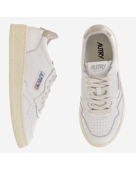 Autry White Leather Sneakers Medalist Low Trainers