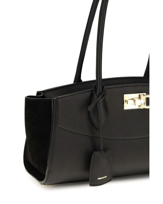 Ferragamo Black Studio Soft East West Shoulder Bag Calf Leather Bos Taurus